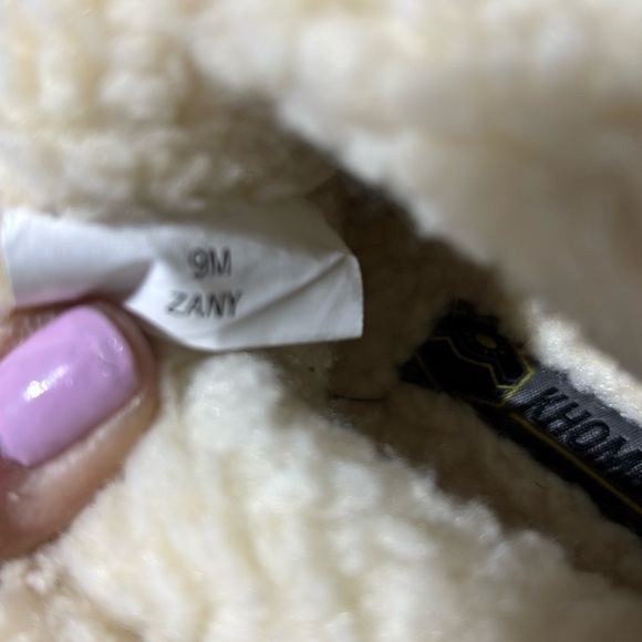 Khombu Zany Thermolite insulated,waterproof,memory foam,rugged sole winter boot - Picture 12 of 12